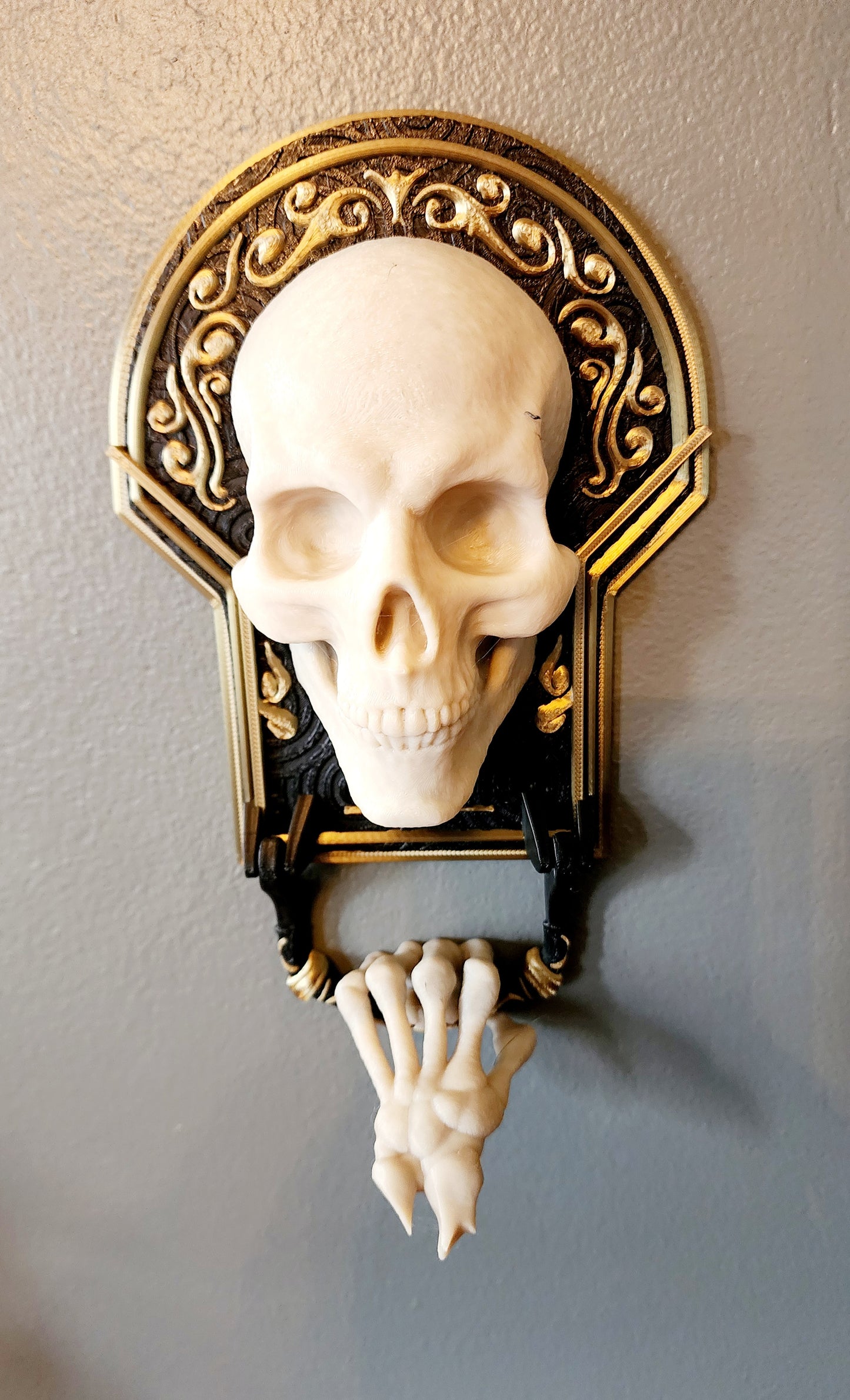 Eternal Guardian: Skull Door Knocker
